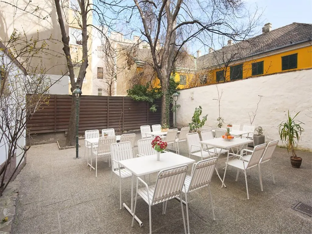 Hotel Mate Dependance Viena 3*,  Austria