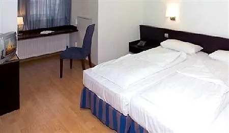 Hotel Mate Dependance Viena
