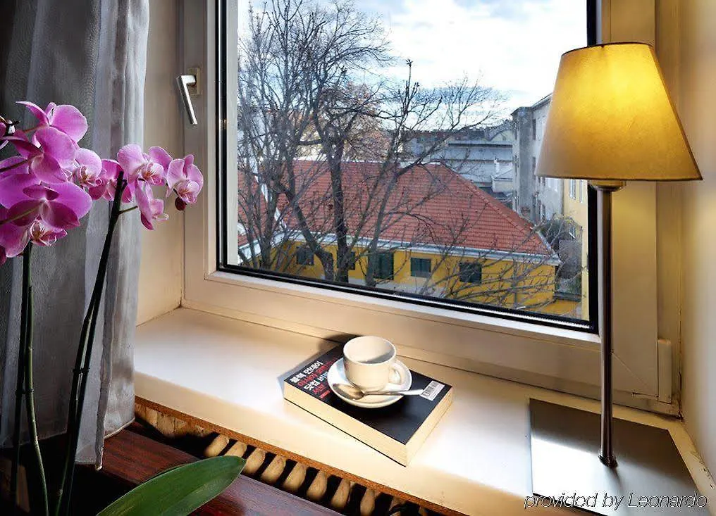 Hotel Mate Dependance Viena