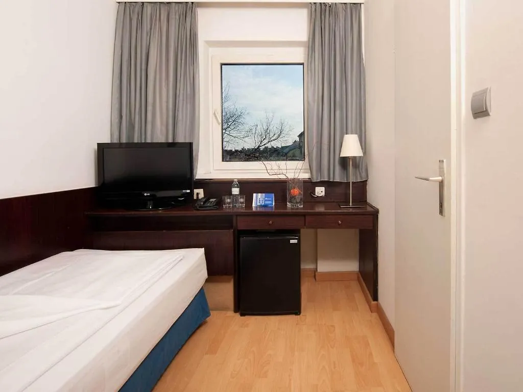 Hotel Mate Dependance Viena 3*,  Austria
